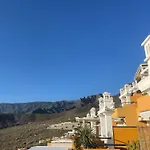Casa Clara Ocean&mountains View * أذيخي